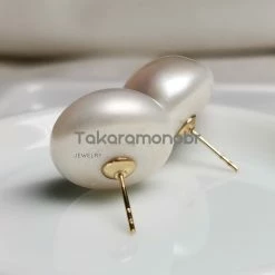 Takaramonobr Freshwater Pearls 15.0-16.0 Mm White Button Freshwater Pearl Earrings