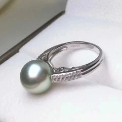 Takaramonobr Pave Set Diamond And Pearl Ring, 10.0-11.0 Mm Tahitian Silver-Blue Pearl Blue Pearls