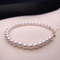 Takaramonobr Akoya Pearls 5.5-6.0 Mm AA White Akoya Pearl Bracelet With 18K Yellow Gold Clasp
