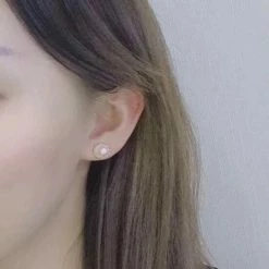 Takaramonobr Akoya Pearls Sparkling 6.5-7.0 Mm White Akoya Pearl Stud Earrings Mounted On 18K Yellow Gold