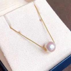 Takaramonobr White Akoya Floating Pearl Pendant With 18-Karat Yellow Gold Chain Akoya Pearls