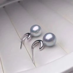Takaramonobr Akoya Pearls 8.0-8.5 Mm Silver-Blue Akoya Pearl Earrings Mounted On 18K Gold
