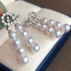 Takaramonobr Frozen Queen Icicle Pearl Earrings With Diamonds In 18K Gold