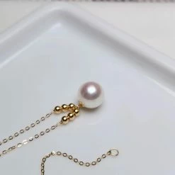 Takaramonobr Spring 8.5-9.0 Mm White Akoya Pearl Pendant Mounted On 18-Karat Yellow Gold Akoya Pearls