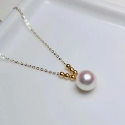 Takaramonobr Spring 8.5-9.0 Mm White Akoya Pearl Pendant Mounted On 18-Karat Yellow Gold Akoya Pearls