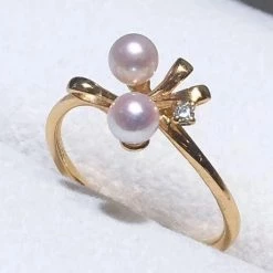 Hot Sale ✨ Takaramonobr Ribbons 4.0-4.5 Mm Japanese Akoya Pearl & Diamond Ring In 18K Yellow Gold ⭐ 15 Takaramonobr Ribbons 4.0-4.5 Mm Japanese Akoya Pearl & Diamond Ring In 18K Yellow Gold