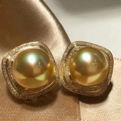 Takaramonobr Golden South Sea Pearls Classic Collection Golden South Sea 11.0-12.0 Mm Pearl & Diamond Stud Earrings
