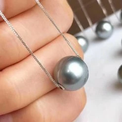 Takaramonobr Blue Pearls 11.0-12.0 Mm AAA Tahitian Silver-Blue Pearl Pendant With 18-Karat Gold Chain