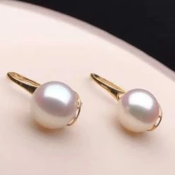 Takaramonobr Akoya Pearls Hook Collection 7.5-8.0 Mm White Akoya Pearl Earrings Mounted On 18-Karat Gold