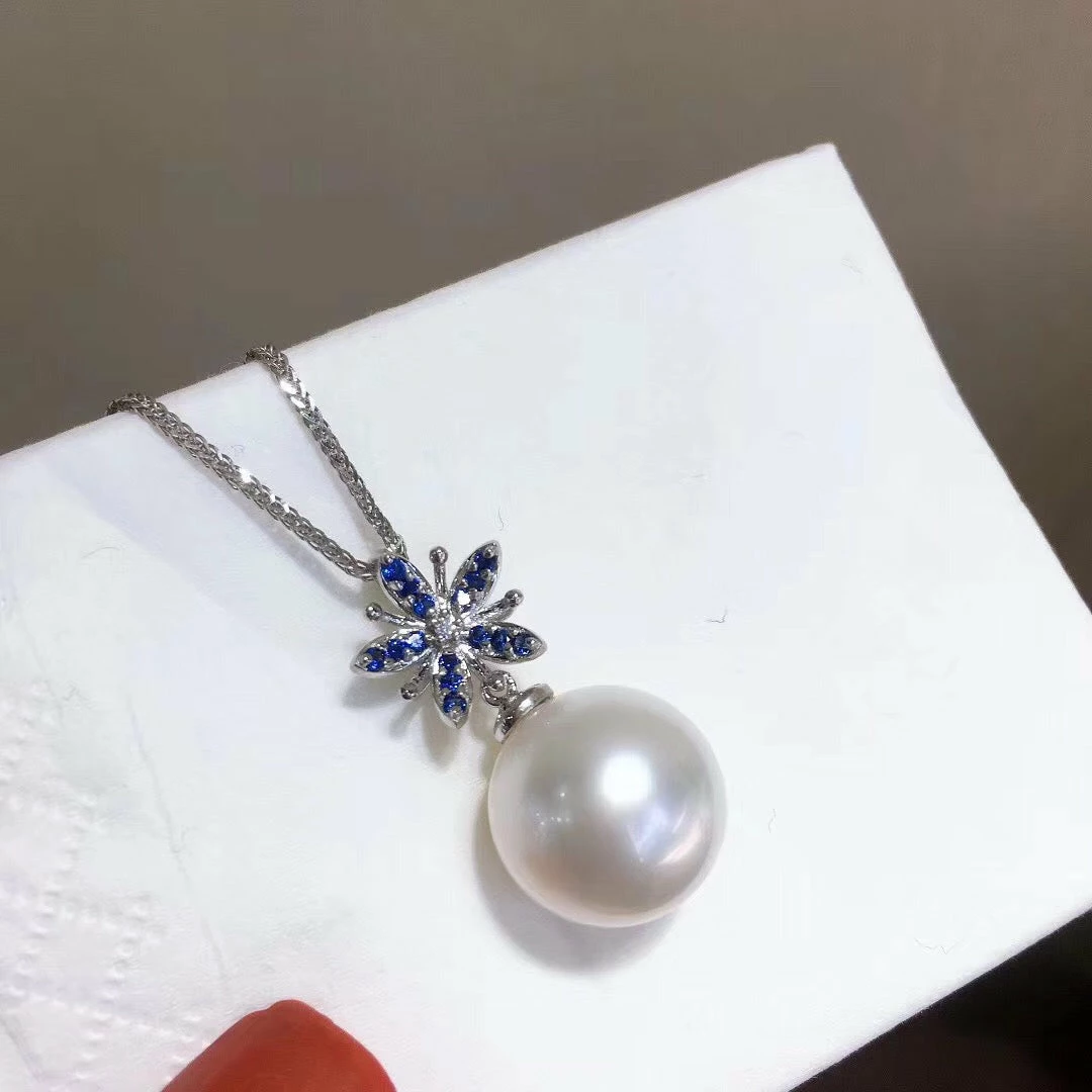 Budget ๐ Takaramonobr 13.0-14.0 Mm White South Sea Pearl & Diamond/Jade/Sapphire Pendant In 18K Gold ๐งจ 8 Takaramonobr 13.0-14.0 Mm White South Sea Pearl & Diamond/Jade/Sapphire Pendant In 18K Gold