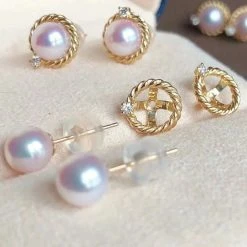 Takaramonobr Akoya Pearls Detachable 5.5-6.0 Mm White Akoya Pearl Earrings With Diamonds In 18K Gold