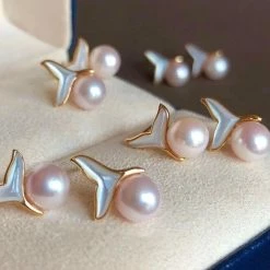New π Takaramonobr 6.0-6.5 Mm Mermaid Whale Tail White Akoya Pearl Stud Earrings In 18-Karat Gold π 14 Takaramonobr 6.0-6.5 Mm Mermaid Whale Tail White Akoya Pearl Stud Earrings In 18-Karat Gold