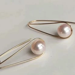 Takaramonobr Akoya Pearls Hook Collection 6.5-7.0 Mm Akoya Pearl Dangle Earrings Mounted On 18-Karat Gold