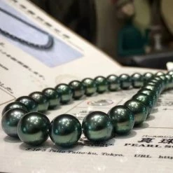 Takaramonobr LAGOON | 8.0-11.0 Mm True Round Green Tahitian Pearl Necklace | PSL Certificate