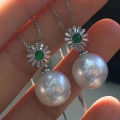 Budget ๐ Takaramonobr 13.0-14.0 Mm White South Sea Pearl & Diamond/Jade/Sapphire Pendant In 18K Gold ๐งจ 12 Takaramonobr 13.0-14.0 Mm White South Sea Pearl & Diamond/Jade/Sapphire Pendant In 18K Gold