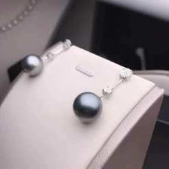 Best reviews of 👏 Takaramonobr Blue Pearls Harvest 12.0-13.0 Mm AAA Tahitian Silver-Gray Pearl & Diamond Drop Earrings 🤩 11 Takaramonobr Blue Pearls Harvest 12.0-13.0 Mm AAA Tahitian Silver-Gray Pearl & Diamond Drop Earrings