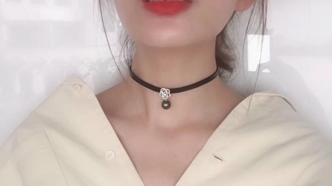 Wholesale 👏 Takaramonobr 10.0-11.0 Mm AA Tahitian Black Pearl Choker Necklace With PU Leather & Silver Flower Black Pearls 👏 6 Takaramonobr 10.0-11.0 Mm AA Tahitian Black Pearl Choker Necklace With PU Leather & Silver Flower Black Pearls