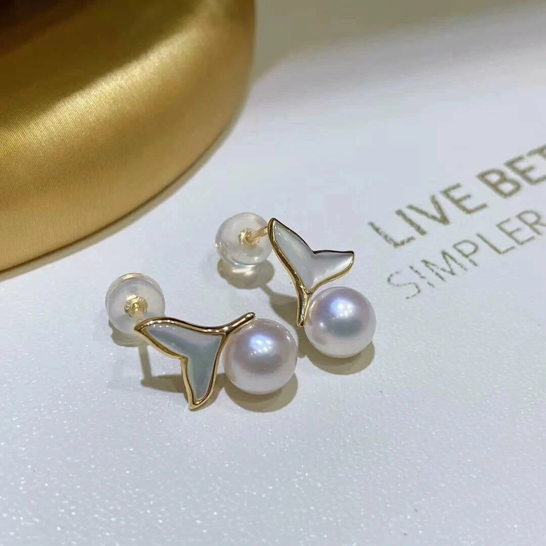 New π Takaramonobr 6.0-6.5 Mm Mermaid Whale Tail White Akoya Pearl Stud Earrings In 18-Karat Gold π 7 Takaramonobr 6.0-6.5 Mm Mermaid Whale Tail White Akoya Pearl Stud Earrings In 18-Karat Gold