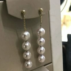 Takaramonobr 8.0-8.5mm Cultured White Akoya Pearl Petal Drop Earring In Gold