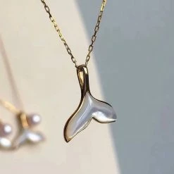 New π Takaramonobr 6.0-6.5 Mm Mermaid Whale Tail White Akoya Pearl Stud Earrings In 18-Karat Gold π 18 Takaramonobr 6.0-6.5 Mm Mermaid Whale Tail White Akoya Pearl Stud Earrings In 18-Karat Gold