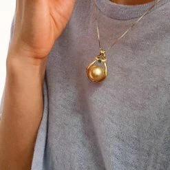 Cheapest β€οΈ Takaramonobr Inner Beauty Golden 13.0-14.0 Mm South Sea Pearl And Diamond Emerald Pendant Golden South Sea Pearls π€© 9 Takaramonobr Inner Beauty Golden 13.0-14.0 Mm South Sea Pearl And Diamond Emerald Pendant Golden South Sea Pearls