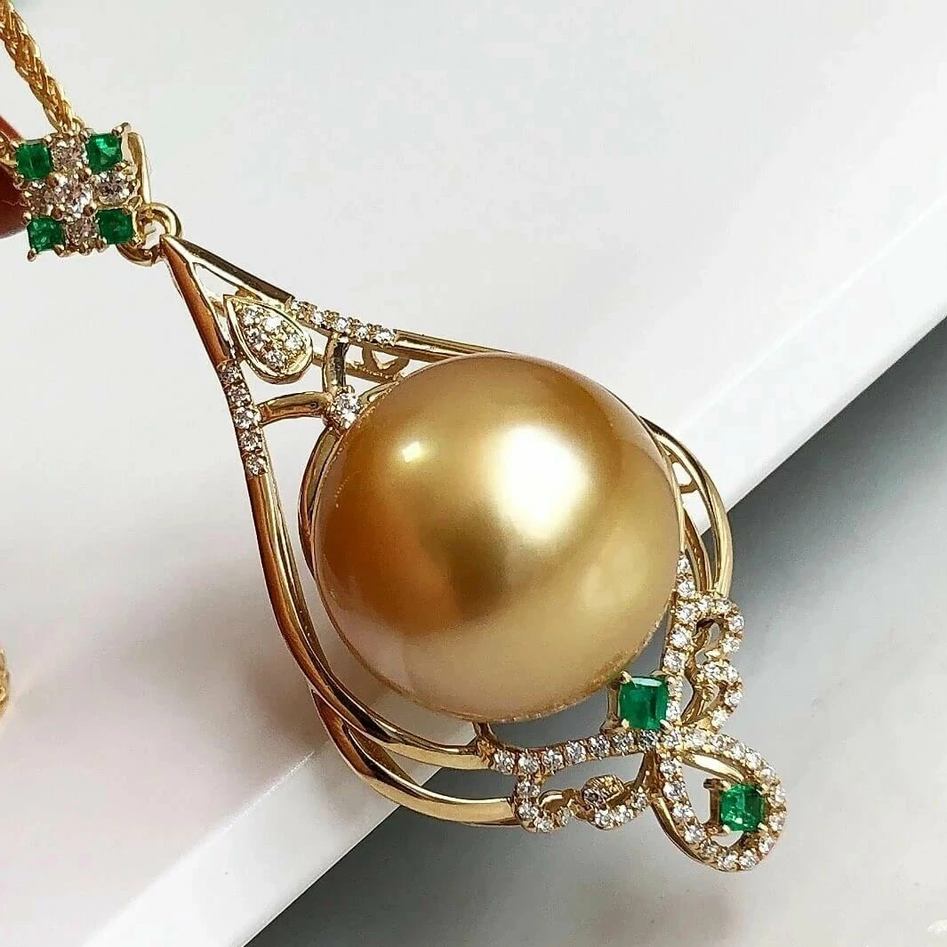 Hot Sale 🔥 Takaramonobr Dazzling Golden 14.0-15.0 Mm South Sea Pearl And Diamond Emerald Pendant In Gold Golden South Sea Pearls 🎉 8 Takaramonobr Dazzling Golden 14.0-15.0 Mm South Sea Pearl And Diamond Emerald Pendant In Gold Golden South Sea Pearls