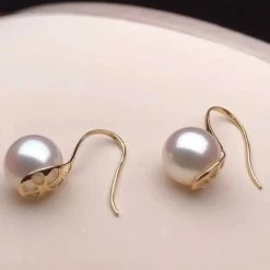 Takaramonobr Akoya Pearls Hook Collection 7.5-8.0 Mm White Akoya Pearl Earrings Mounted On 18-Karat Gold