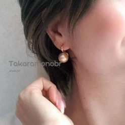 Takaramonobr Different Pearl Type In Same Style 13.0-14.0 Mm Golden South Sea Pearl Wing Earrings Mounted On G18K