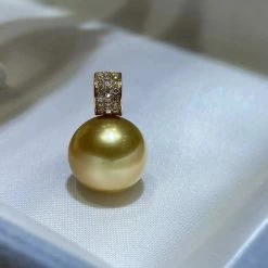 Wholesale 🔔 Takaramonobr 12.0-13.0 Mm Golden South Sea Pearl & Diamond Triumph Pendant In Gold ⌛ 9 Takaramonobr 12.0-13.0 Mm Golden South Sea Pearl & Diamond Triumph Pendant In Gold