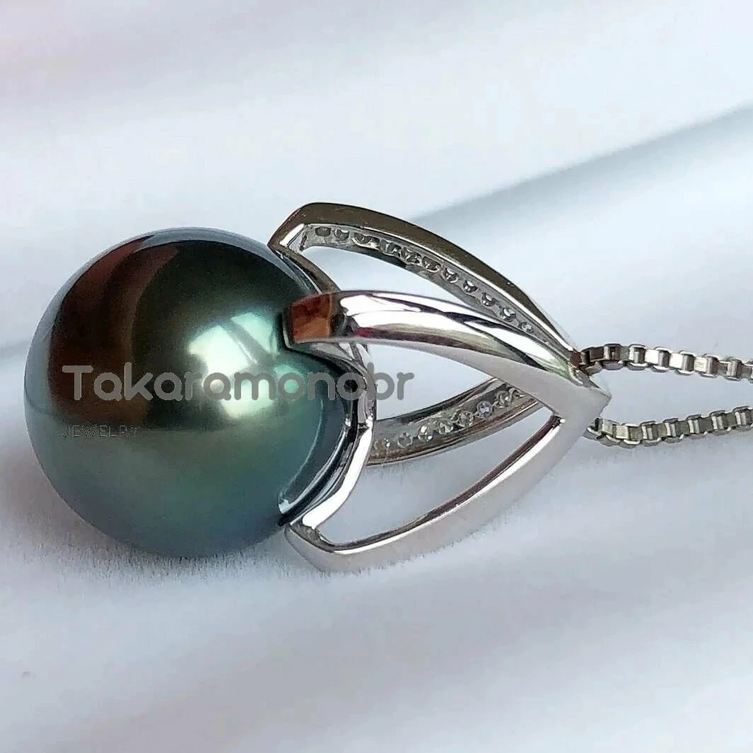 Best Sale 👍 Takaramonobr Black Pearls Pyramid Collection 12.0-13.0 Mm Tahitian Black Green Pearl & Diamond Earrings In G18K 😉 8 Takaramonobr Black Pearls Pyramid Collection 12.0-13.0 Mm Tahitian Black Green Pearl & Diamond Earrings In G18K