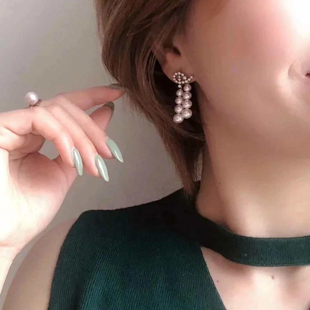 Deals 😍 Takaramonobr Frozen Queen Icicle Pearl Earrings With Diamonds In 18K Gold ✔️ 7 Takaramonobr Frozen Queen Icicle Pearl Earrings With Diamonds In 18K Gold