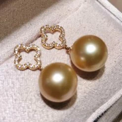 Top 10 ๐ Takaramonobr Square Cross AAA 10.0-11.0 Mm Golden South Sea Pearl & Diamond Dangle Earrings ๐คฉ 10 Takaramonobr Square Cross AAA 10.0-11.0 Mm Golden South Sea Pearl & Diamond Dangle Earrings