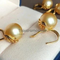 Takaramonobr Different Pearl Type In Same Style 13.0-14.0 Mm Golden South Sea Pearl Wing Earrings Mounted On G18K