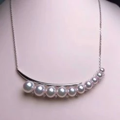 Takaramonobr Crescent Moon 4.0-8.5 Mm Japanese White Akoya Pearl Pendant In Gold With Diamond Akoya Pearls