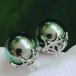Takaramonobr 9.0-10.0 Mm AAA Tahitian Deep Green Pearl Stud Earrings In 18K White Gold