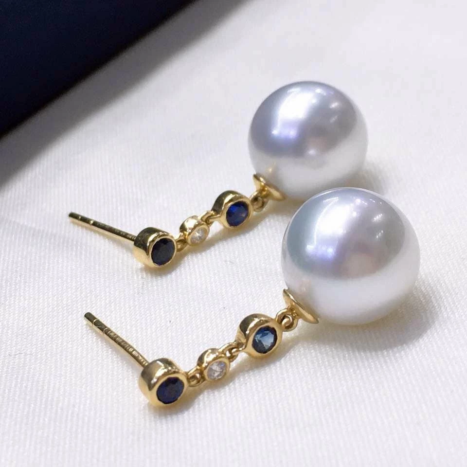 Discount โญ Takaramonobr Pearl Earrings Blue Rain 9.0-10.0 Mm White South Sea Pearl Sapphire Earrings In Gold With Diamonds ๐ 5 Takaramonobr Pearl Earrings Blue Rain 9.0-10.0 Mm White South Sea Pearl Sapphire Earrings In Gold With Diamonds