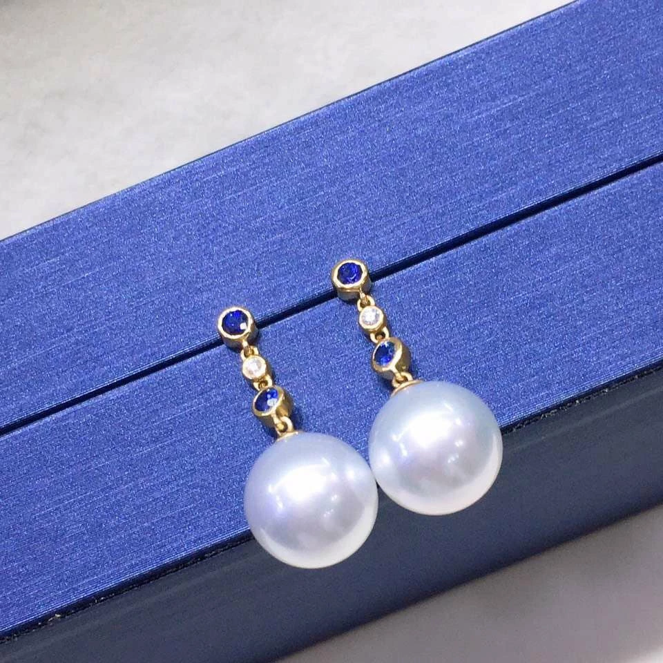Discount โญ Takaramonobr Pearl Earrings Blue Rain 9.0-10.0 Mm White South Sea Pearl Sapphire Earrings In Gold With Diamonds ๐ 4 Takaramonobr Pearl Earrings Blue Rain 9.0-10.0 Mm White South Sea Pearl Sapphire Earrings In Gold With Diamonds