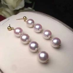 Takaramonobr 8.0-8.5mm Cultured White Akoya Pearl Petal Drop Earring In Gold
