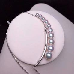 Takaramonobr Crescent Moon 4.0-8.5 Mm Japanese White Akoya Pearl Pendant In Gold With Diamond Akoya Pearls