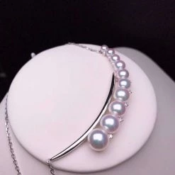 Takaramonobr Crescent Moon 4.0-8.5 Mm Japanese White Akoya Pearl Pendant In Gold With Diamond Akoya Pearls