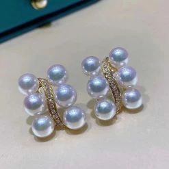 Takaramonobr 4.0-4.5 Mm White Akoya Pearl Cluster Half Hoop Earrings With Diamonds In Gold