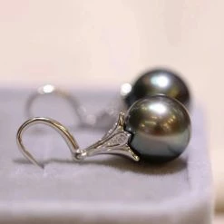 Takaramonobr 10.0-11.0 Mm Ripples Tahitian Pearl Earrings In 18k Gold With Diamond