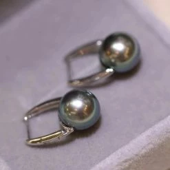 Takaramonobr Different Pearl Type In Same Style Tahitian Black Pearl Earrings In White Gold - 8.0-9.0 Mm