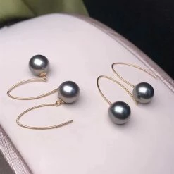 Takaramonobr G18k Contemporary 8.0-9.0 Mm Black Tahitian Pearl Hook Earrings Black Pearls