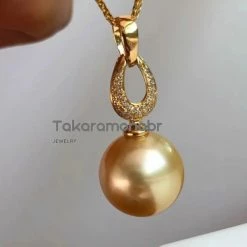 Takaramonobr Mystical 13.0-14.0 Mm Golden South Sea Pearl & Diamond Pendant In 18-Karat Yellow Gold